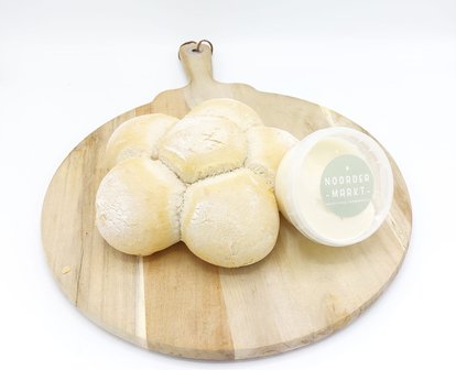 Pull-apart roll with herbed butter and aioli